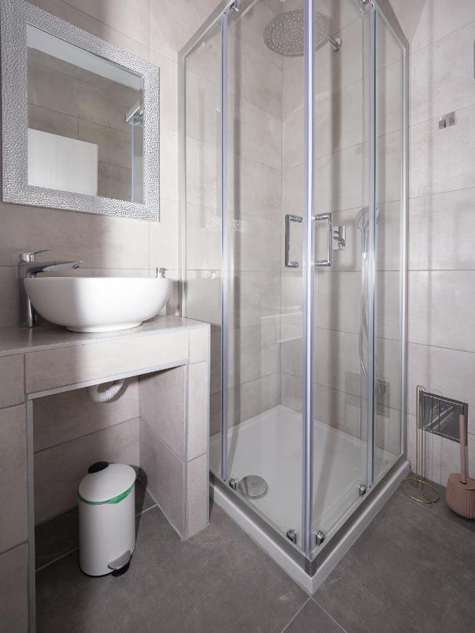 Arena Delight Studio Apartments Πούλα Εξωτερικό φωτογραφία