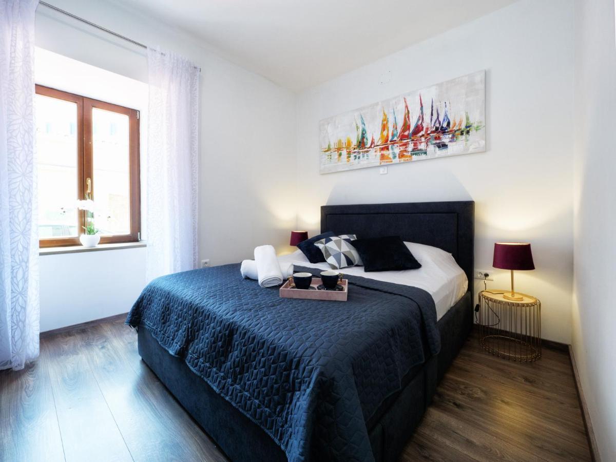 Arena Delight Studio Apartments Πούλα Εξωτερικό φωτογραφία