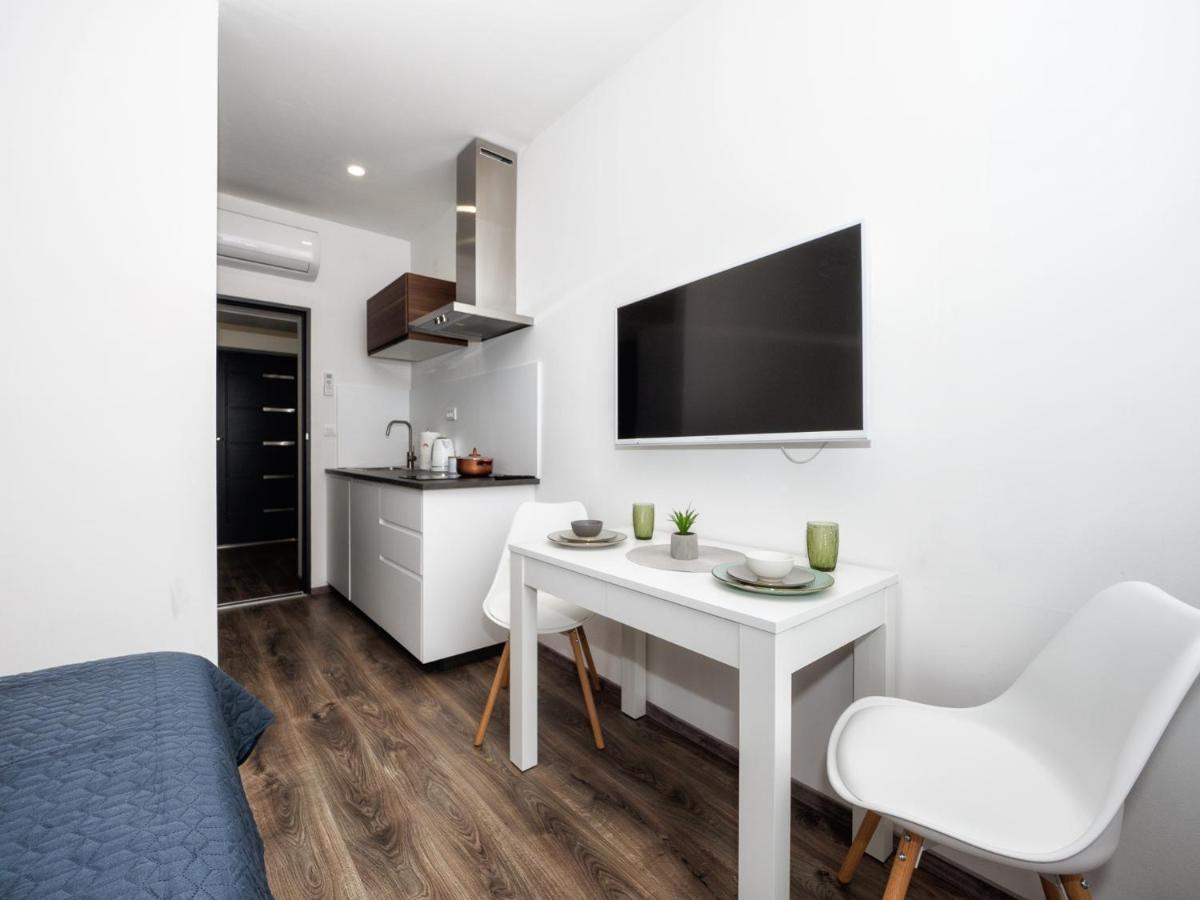 Arena Delight Studio Apartments Πούλα Εξωτερικό φωτογραφία